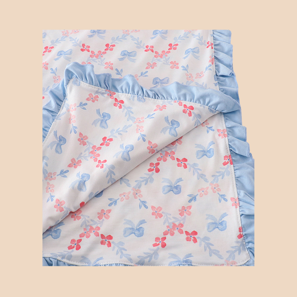 Blue Bow Lattice Print Blanket
